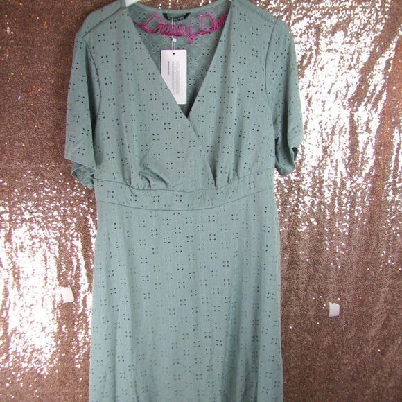 NWT BloomChic green dress 14/XL - Picture 3 of 11